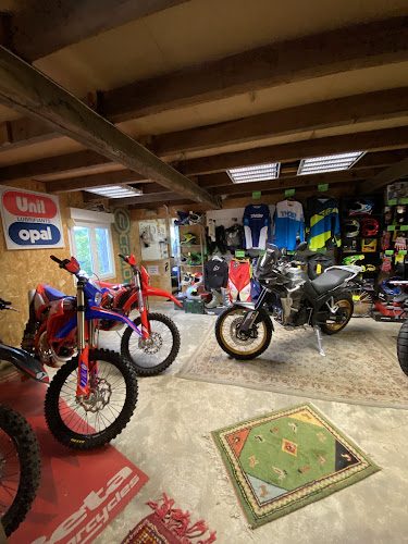 Morel Moto KOVE_MACBOR_BETA_YCF... — Randonnée moto tout-terrain & enduro — Colombey-les-Belles