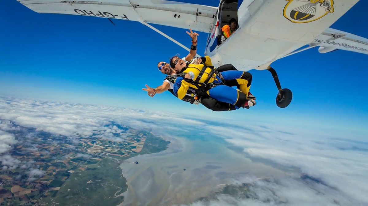 Abeille Parachutisme - Le Val St Père (Mont-Saint-Michel) — Saut en Parachute - Tandem — Le Val-Saint-Père