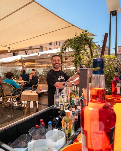 Les Grandes Halles du Vieux-Port — Food halls & halles gourmandes — Marseille