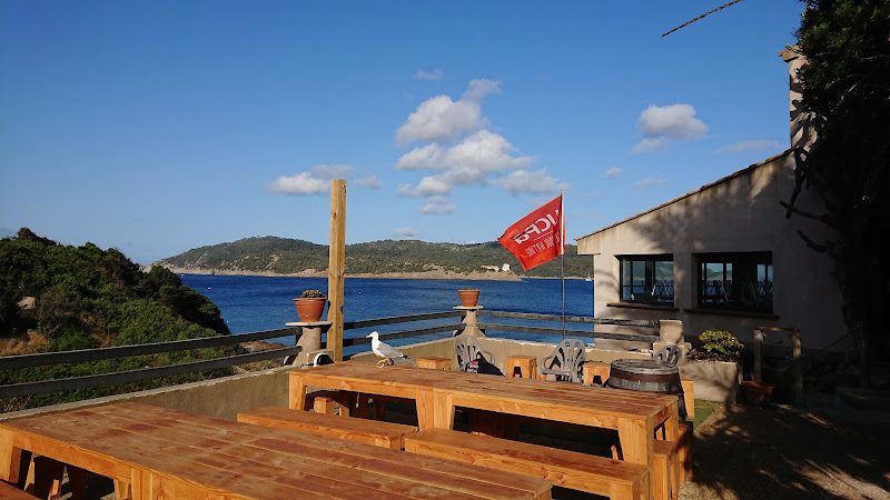 UCPA Île du Levant - séjours plongée dans le Parc national de Port-Cros