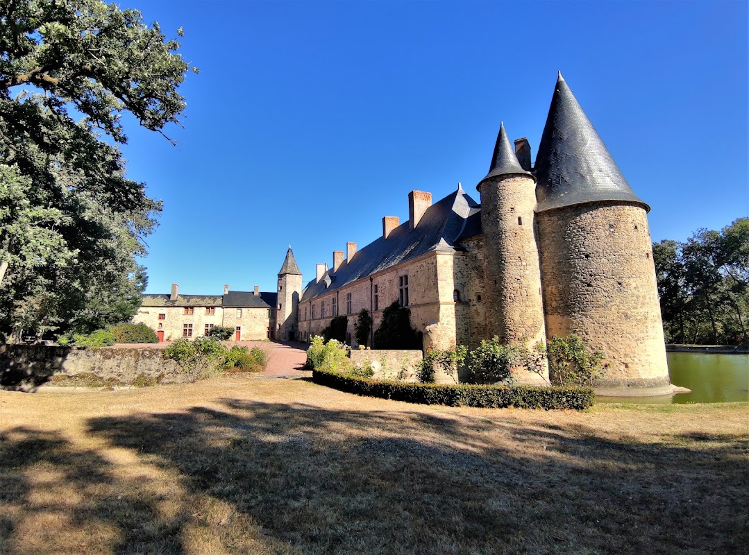 Château de Maisontiers — Patrimoine — Maisontiers