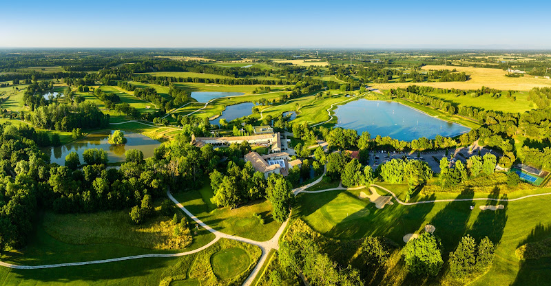 Golf & Hôtel du Domaine du Gouverneur — Parcours de Golf — Monthieux