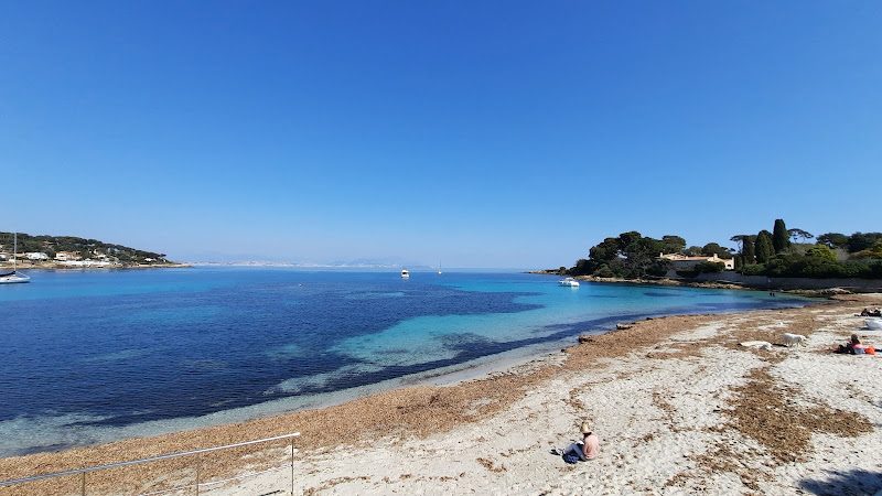Plage de la Garoupe - baignade et sentier littoral au Cap d'Antibes - Plages, Lacs & Lieux de loisirs nautiques - Antibes