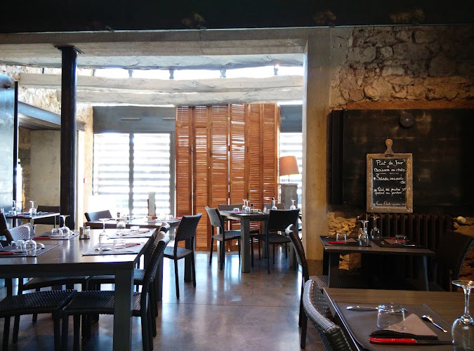 Le Bonheur est dans le Sud – restaurant dans une ancienne fromagerie — Restaurants dans un lieu historique & patrimonial — La Cavalerie