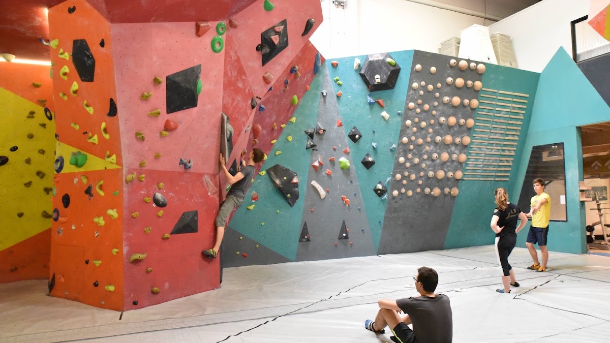 Block'Out Cergy-Pontoise — Parcours d'escalade en intérieur — Osny