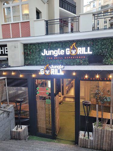 Jungle Gorill - restaurant tropical immersif à La Défense — Restaurants immersifs & à thème — Courbevoie