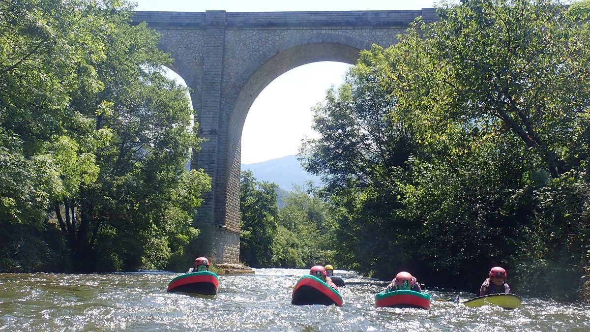 Pyrène Rafting : Rafting, Canyoning, Hydrospeed Aude Pyrénées Orientales — Axat