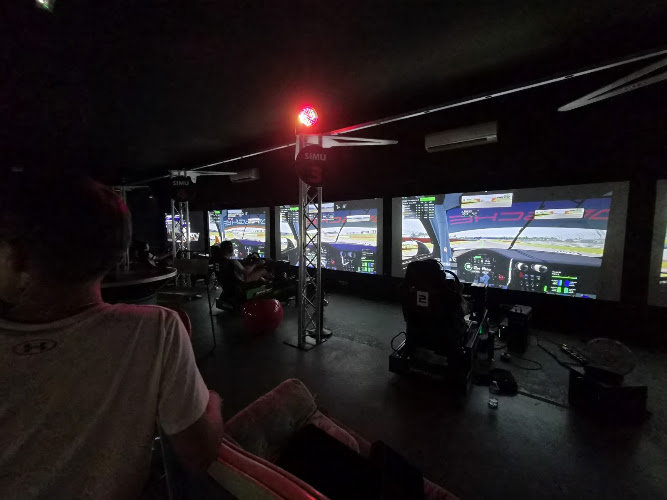 Simfactory - Simulateurs de pilotage automobile & Bar — Bordeaux