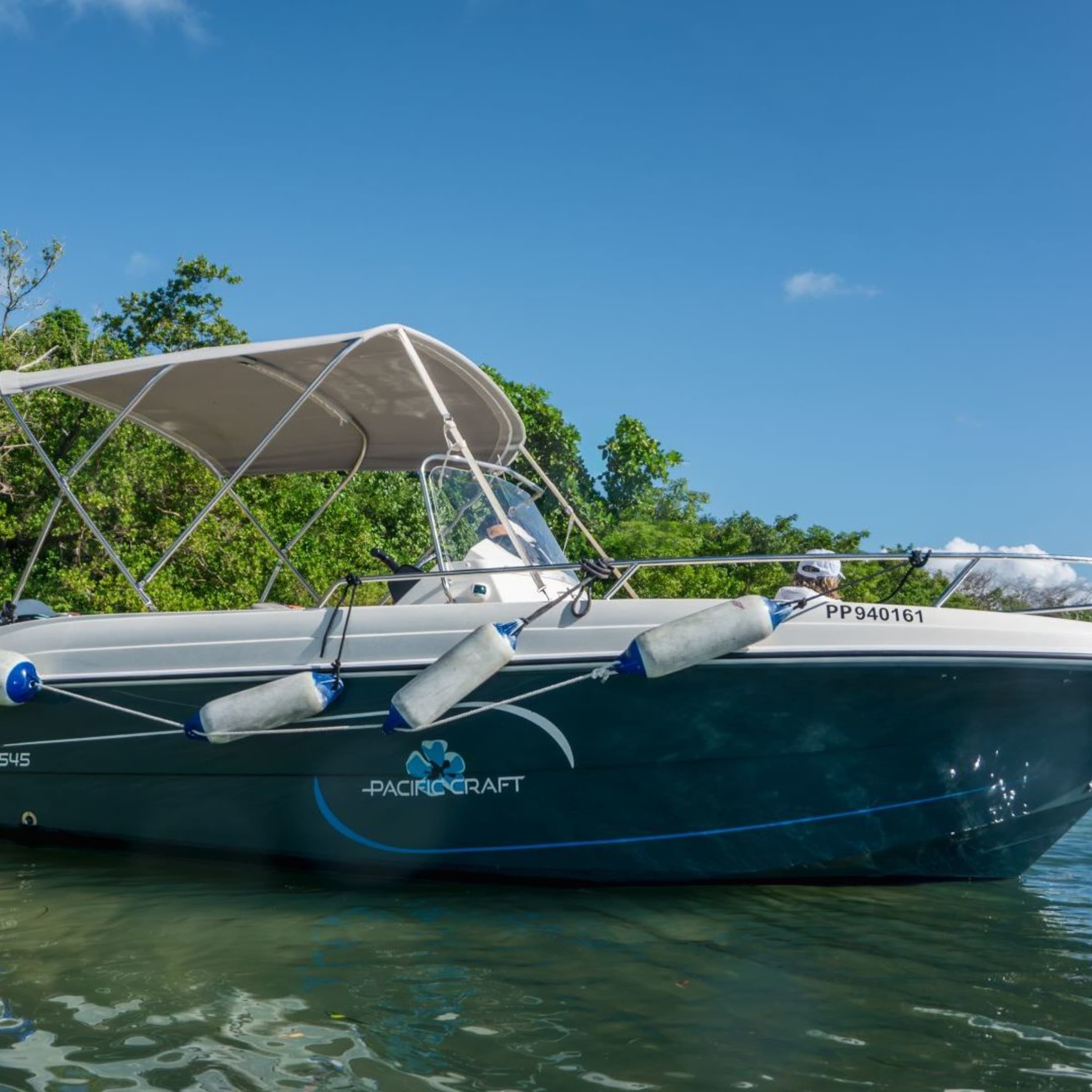 Location de bateau avec vous sans skippeur depuis Port-Louis