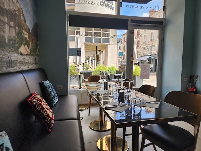 Une porte sur Kaboul — Meilleurs restaurants de cuisine du monde — Orléans