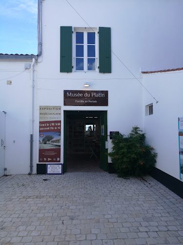 Musée du Platin - traditions, ostréiculture et vie maritime de l’île de Ré — Musées Historiques — La Flotte