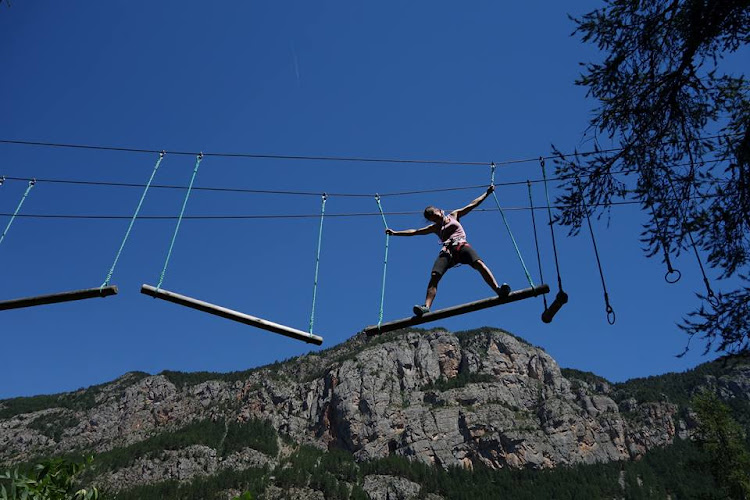 Accrobranche/canyoning pays des Écrins