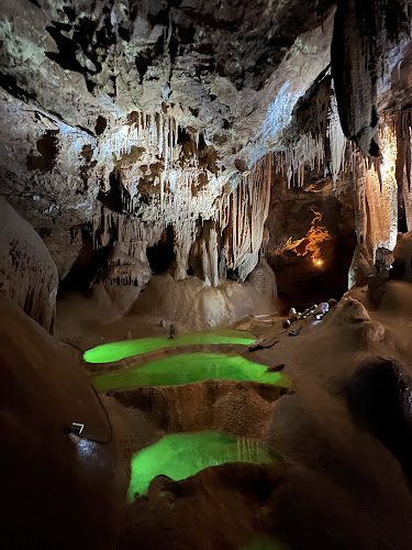 Grotte de Baume Obscure - 1 h en autonomie au rythme du son et des lumières — Visite de grottes & gouffres — Saint-Vallier-de-Thiey