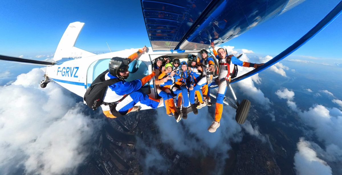 Centre Ecole Régional de Parachutisme — Saut en Parachute - Tandem — Strasbourg