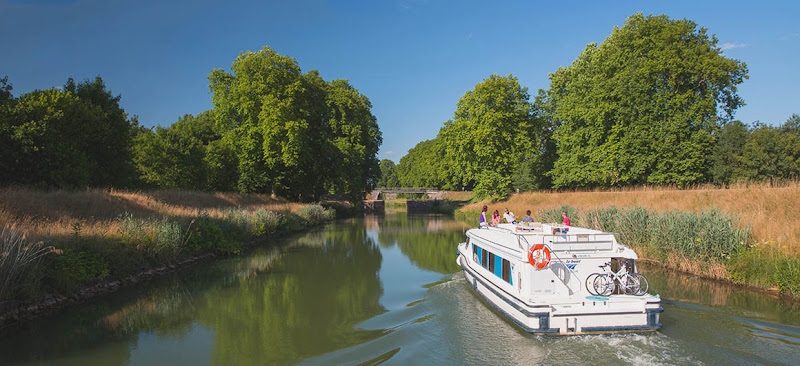 Le Boat Branges - bateau habitable sans permis sur la Seille et la Saône — Location de bateaux sans permis — Branges