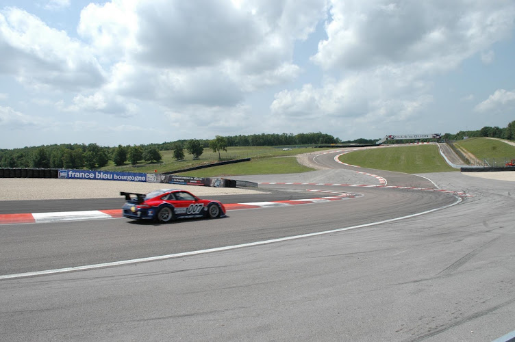 Circuit Dijon-Prenois — Stage de pilotage Ferrari, Lamborghini, Porsche, Aston Martin,... — Prenois