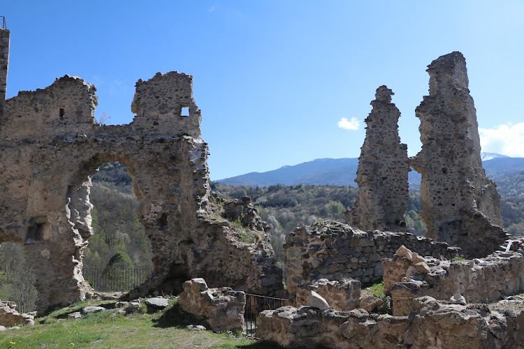 Château d'Usson et maison du patrimoine — Rouze