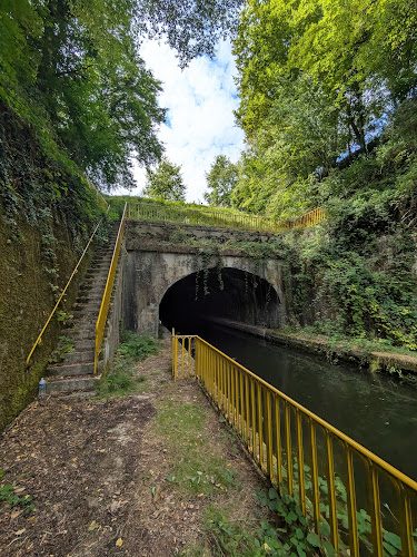 Aqua Fluvial - bateau habitable sans permis à Baye-Bazolles — Location de bateaux sans permis — Bazolles